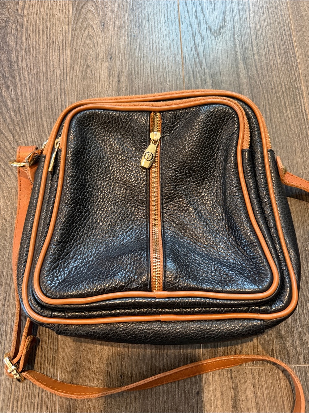 Valentina Classic Two-Tone Crossbody Bag in Black and Tan - Picture 2 of 10